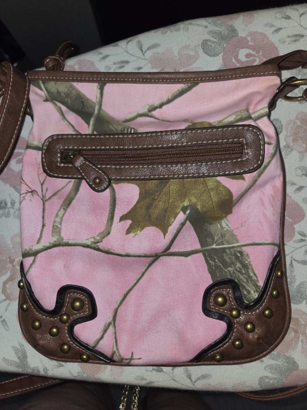 Real Tree Crossbody - Picture 4 of 6